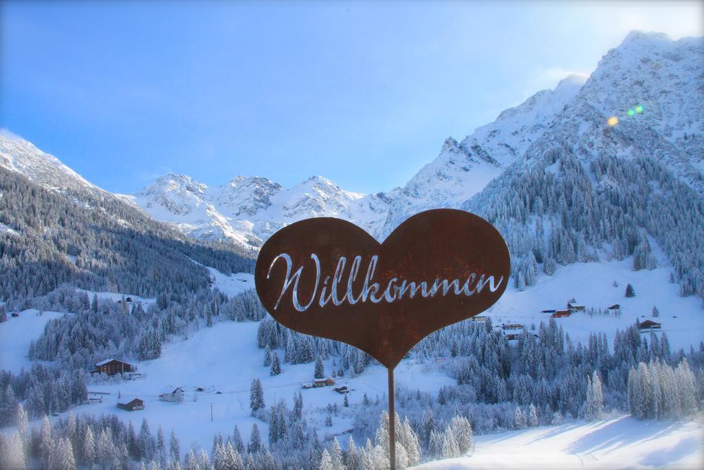 Gaestehaus Mathies Pensión Mittelberg